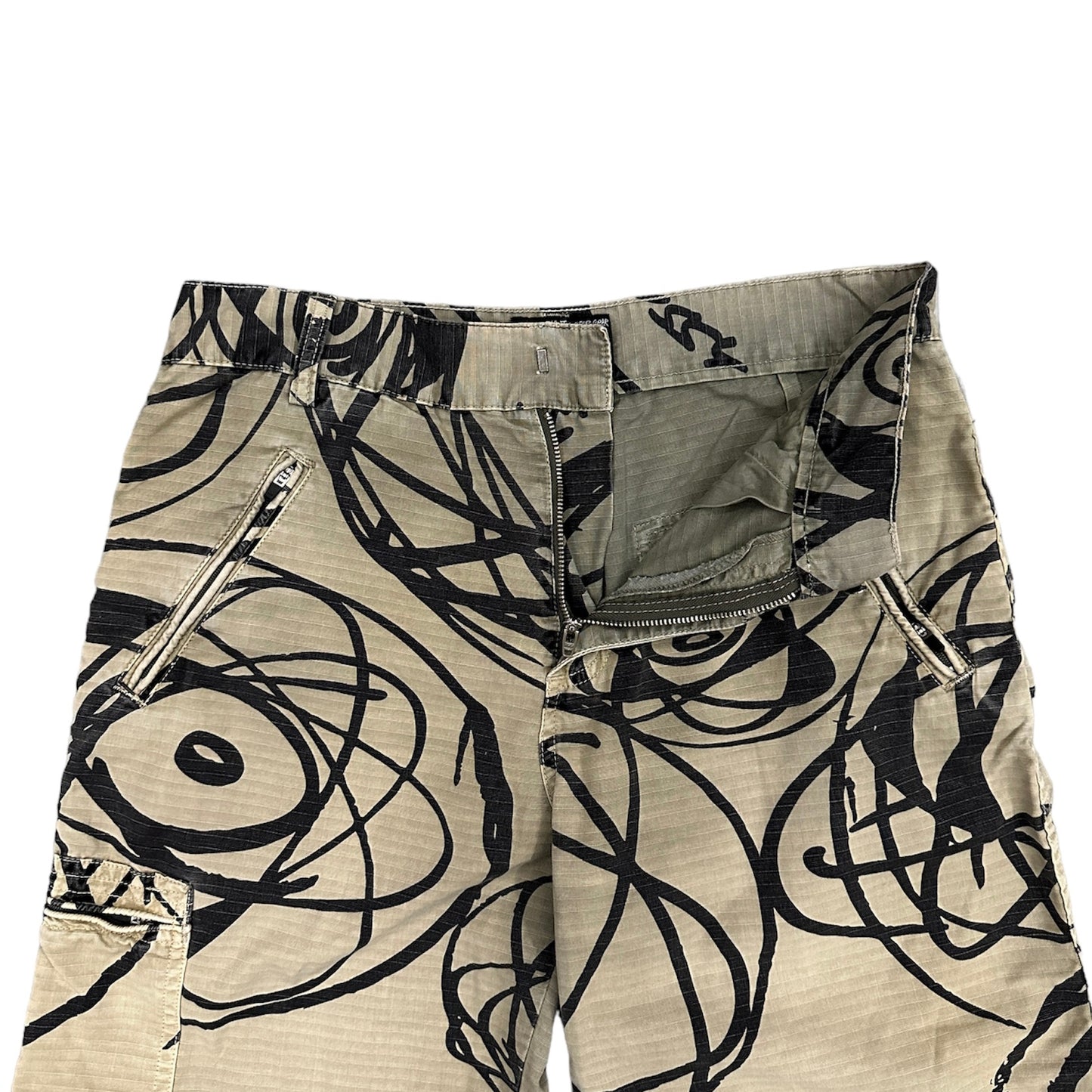 STUSSY × FUTURA / GRAPHIC SHORT PANTS