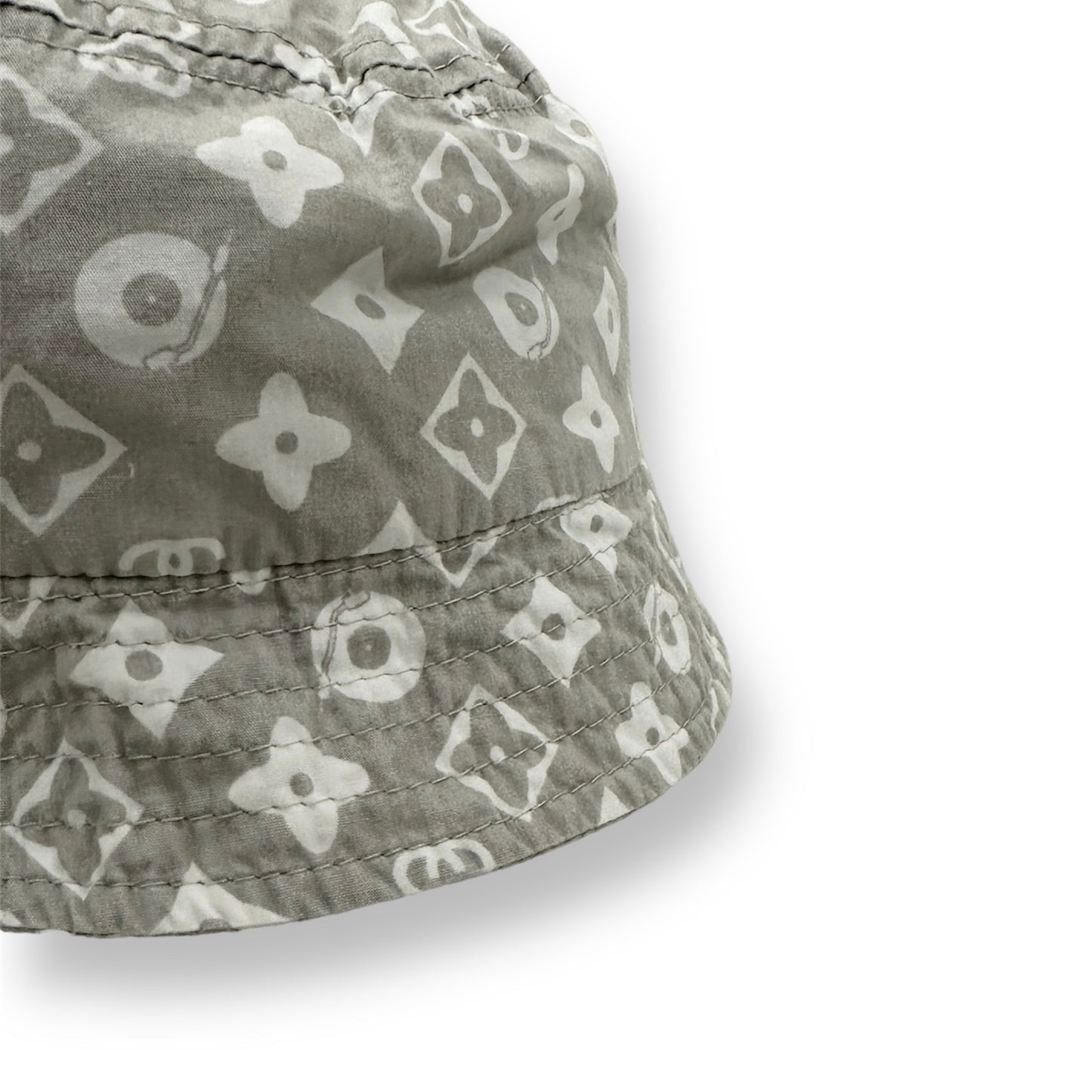 STUSSY / PARODY BUCKET HAT