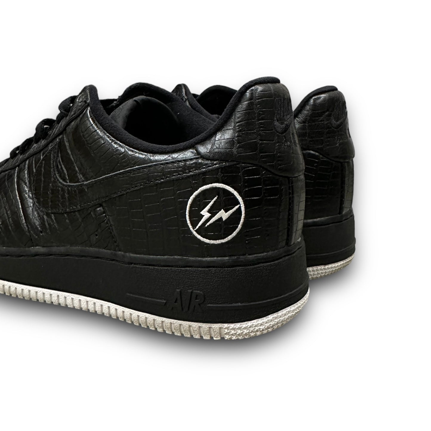 NIKE / HTM AIR FORCE 1 LOW NIIGATA CHARITY