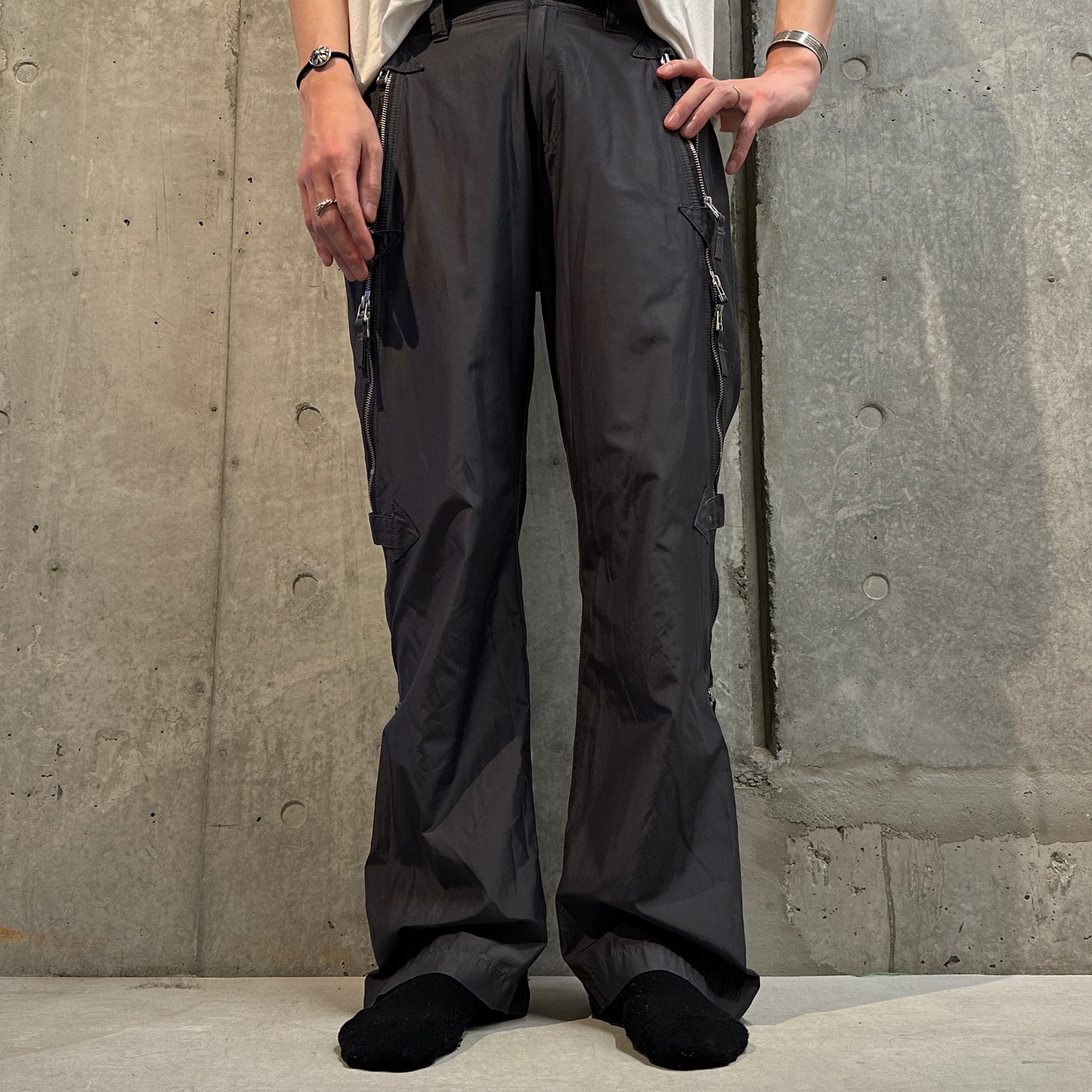 ISSEY MIYAKE / ROUND ZIP PANTS