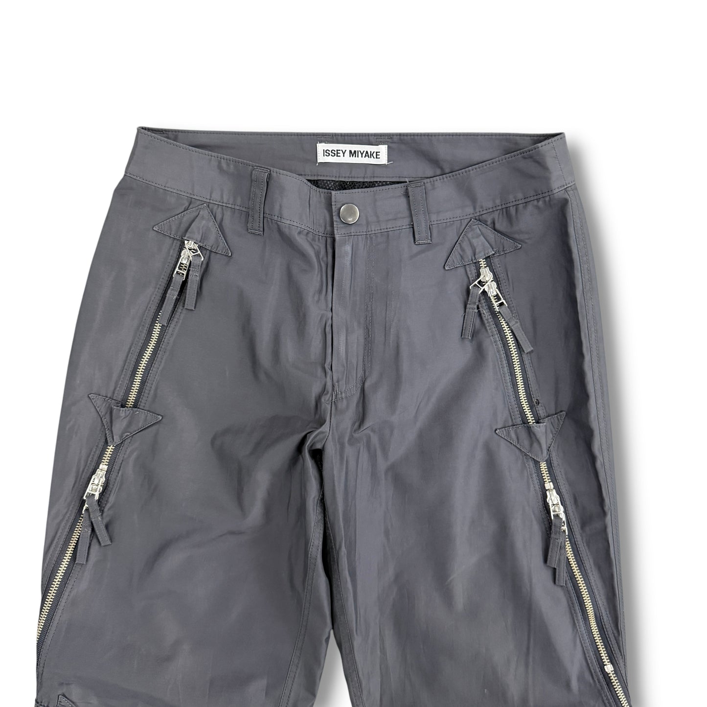 ISSEY MIYAKE / ROUND ZIP PANTS