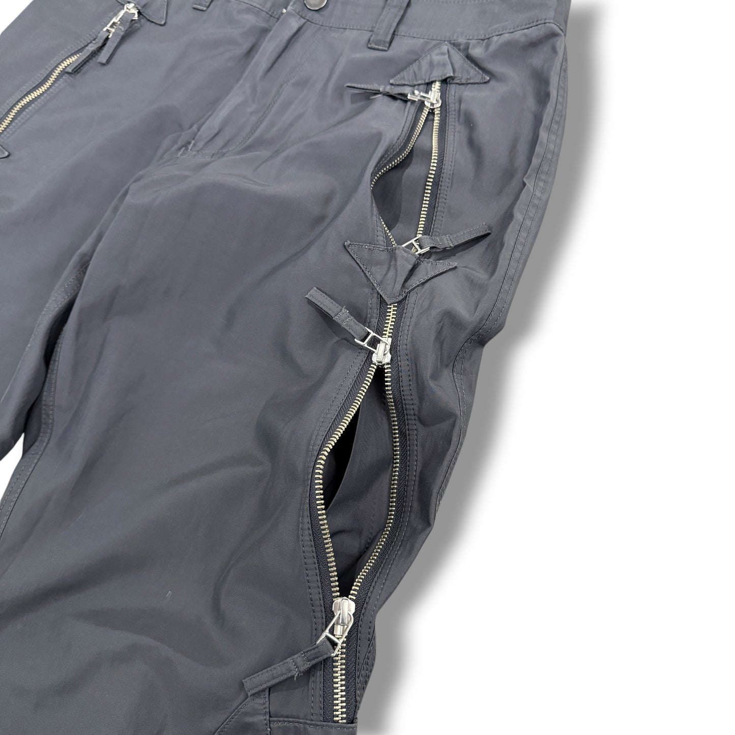 ISSEY MIYAKE / ROUND ZIP PANTS